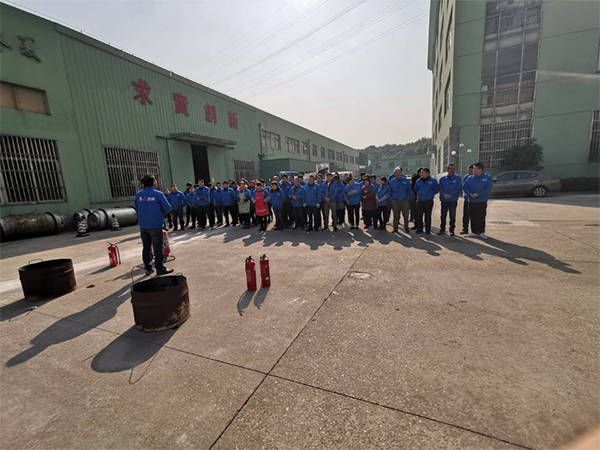 冬夏機(jī)電舉行消防演習(xí)演練